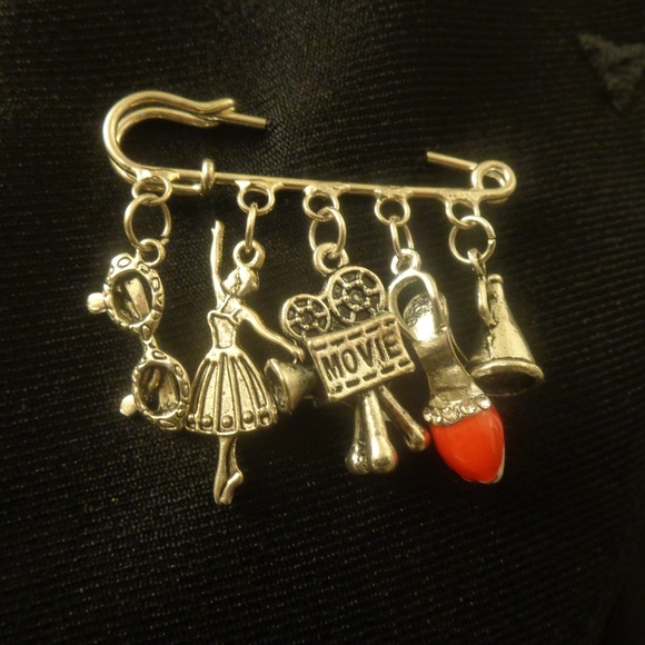 Handmade Movie Enamel Safety Pin Charm Brooch - Picture 5 of 5
